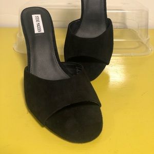 NWOT Steve Madden sandals